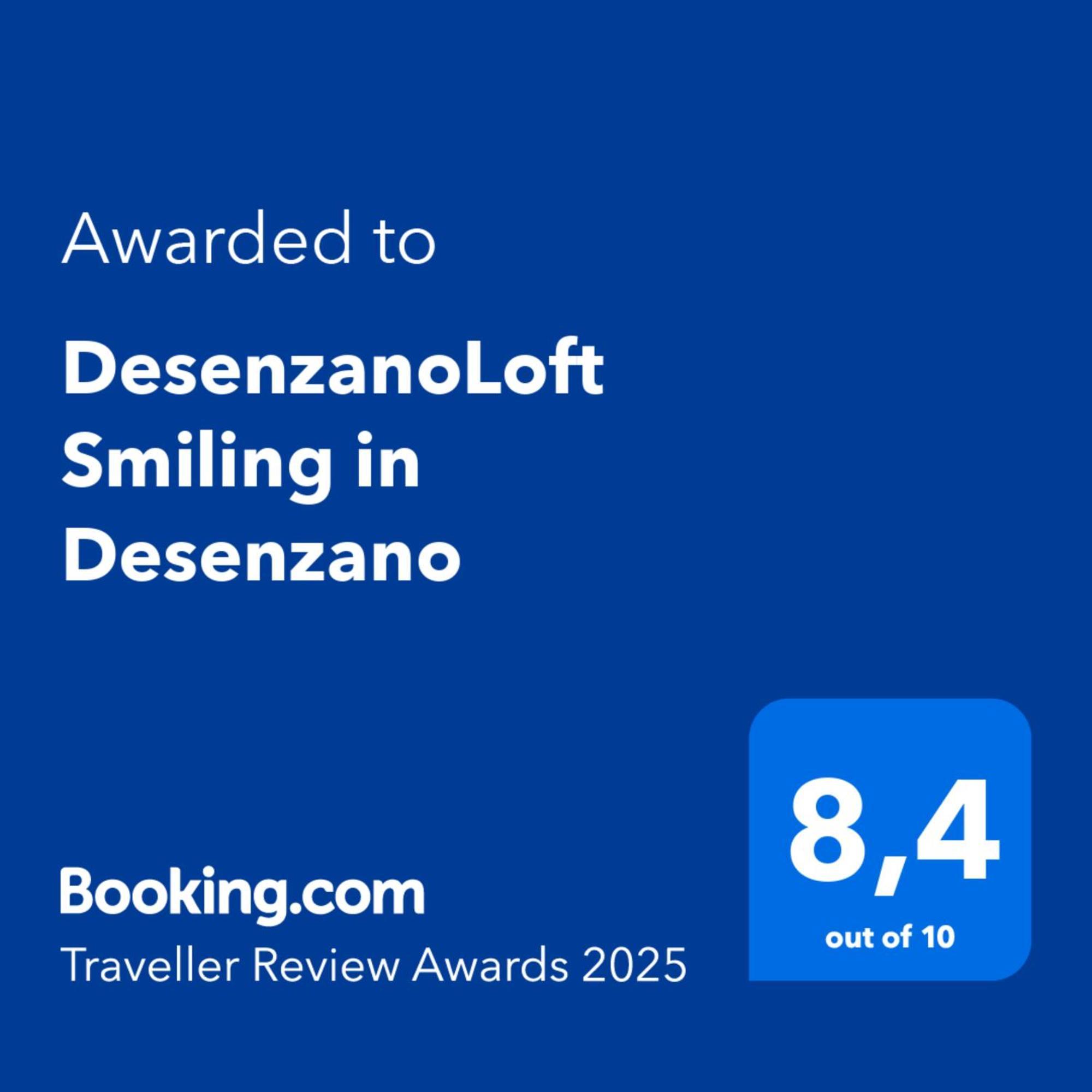 Desenzanoloft Official Partner Marriott Homes & Villas - Smiling In Desenzano Lake View เดเซนซาโนเดลการ์ดา ภายนอก รูปภาพ